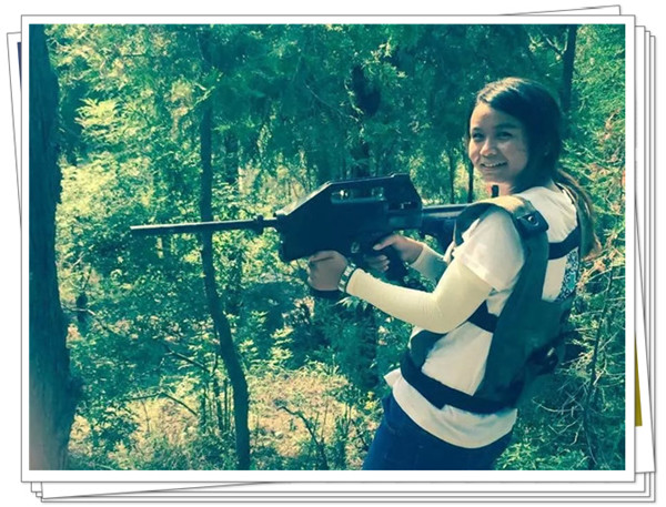 戰斗中的易視界精英